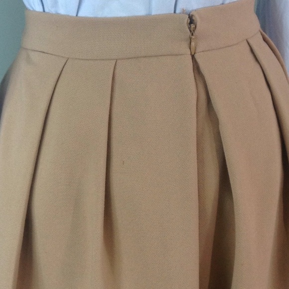 Forever 21 Tan Skirt - Picture 4 of 4